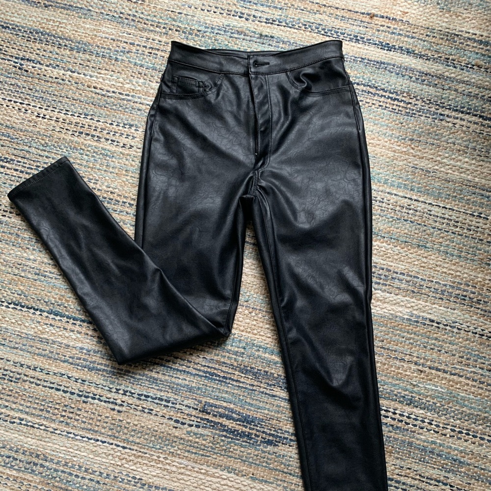 FAUX LEATHER PANTS | H&M